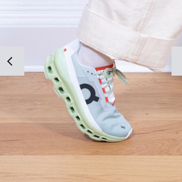 On Running  Cloudmonster - Picture 2 of 11